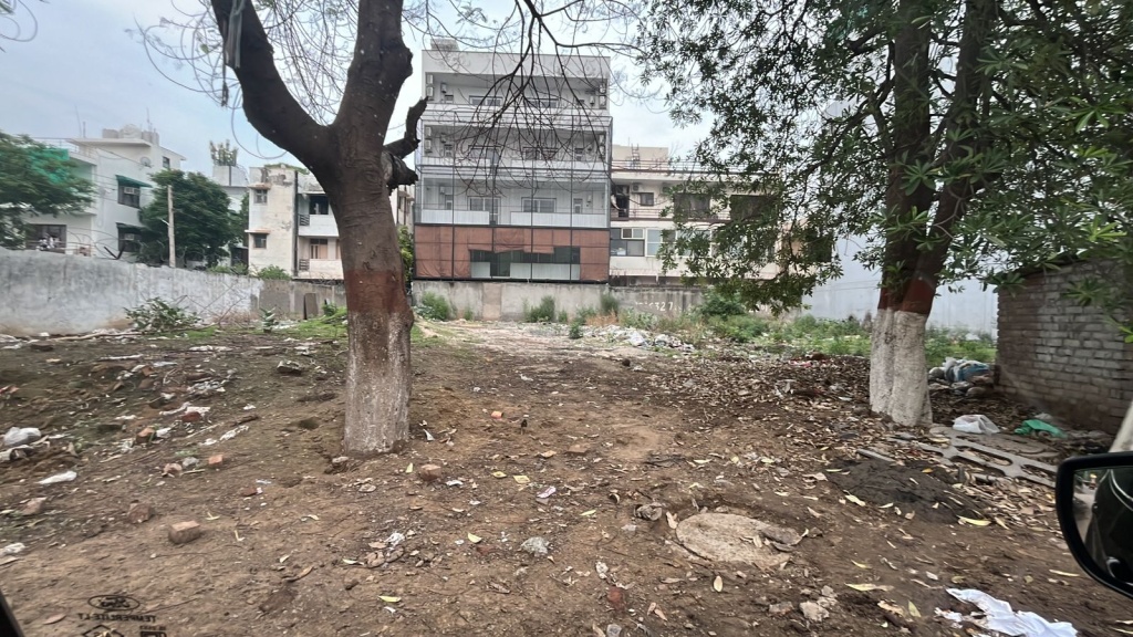 Plot for Sale in Sector 43 Gurgaon